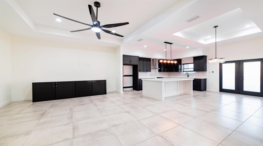 1421 El Caporal Dr., Laredo, Texas 78043, 3 Bedrooms Bedrooms, 5 Rooms Rooms,2 BathroomsBathrooms,Residential,For Rent,1421 El Caporal Dr.,20255478