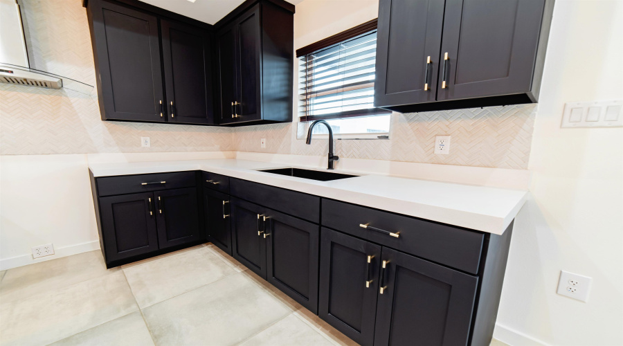 1421 El Caporal Dr., Laredo, Texas 78043, 3 Bedrooms Bedrooms, 5 Rooms Rooms,2 BathroomsBathrooms,Residential,For Rent,1421 El Caporal Dr.,20255478