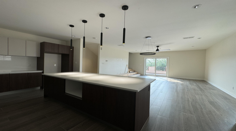 210 Veracruz Dr., Laredo, Texas 78045, 3 Bedrooms Bedrooms, 5 Rooms Rooms,2 BathroomsBathrooms,Residential,For Rent,210 Veracruz Dr.,20255479