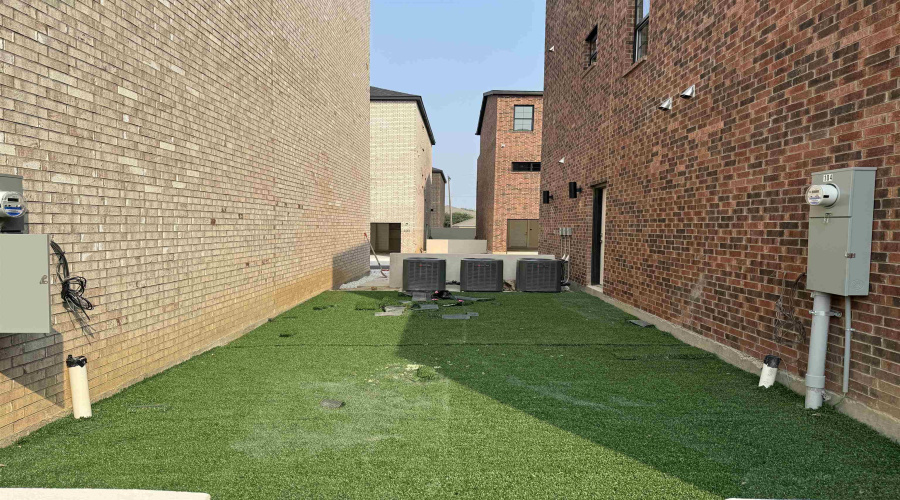 210 Veracruz Dr., Laredo, Texas 78045, 3 Bedrooms Bedrooms, 5 Rooms Rooms,2 BathroomsBathrooms,Residential,For Rent,210 Veracruz Dr.,20255479