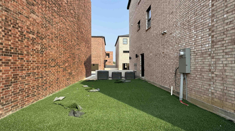 210 Veracruz Dr., Laredo, Texas 78045, 3 Bedrooms Bedrooms, 5 Rooms Rooms,2 BathroomsBathrooms,Residential,For Rent,210 Veracruz Dr.,20255480