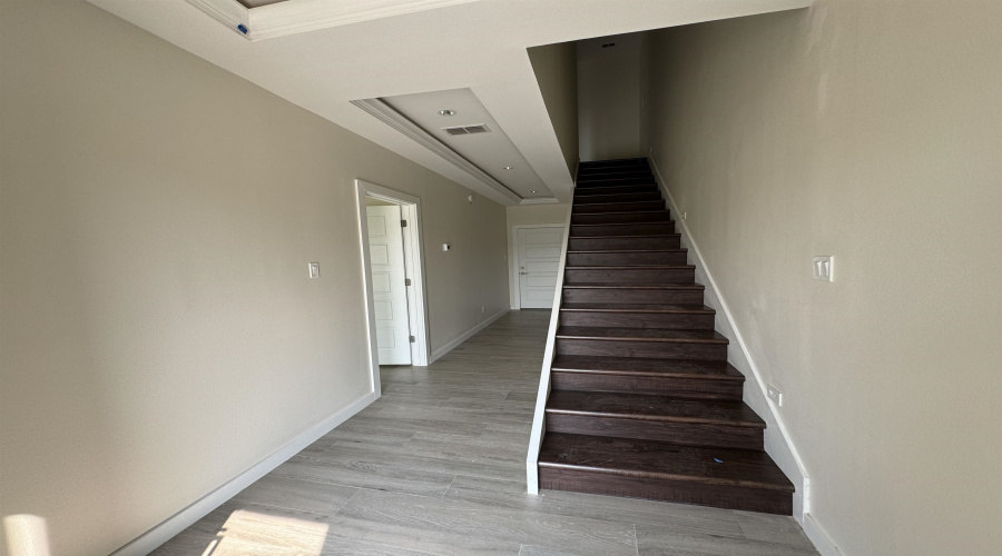 210 Veracruz Dr., Laredo, Texas 78045, 3 Bedrooms Bedrooms, 5 Rooms Rooms,2 BathroomsBathrooms,Residential,For Rent,210 Veracruz Dr.,20255480