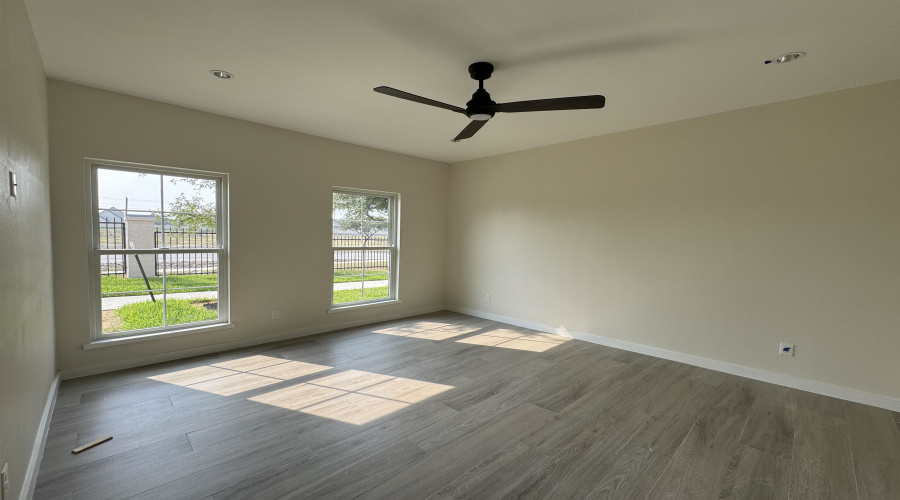 210 Veracruz Dr., Laredo, Texas 78045, 3 Bedrooms Bedrooms, 5 Rooms Rooms,2 BathroomsBathrooms,Residential,For Rent,210 Veracruz Dr.,20255480