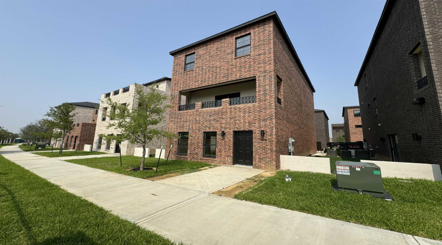 210 Veracruz Dr., Laredo, Texas 78045, 3 Bedrooms Bedrooms, 5 Rooms Rooms,2 BathroomsBathrooms,Residential,For Rent,210 Veracruz Dr.,20255481