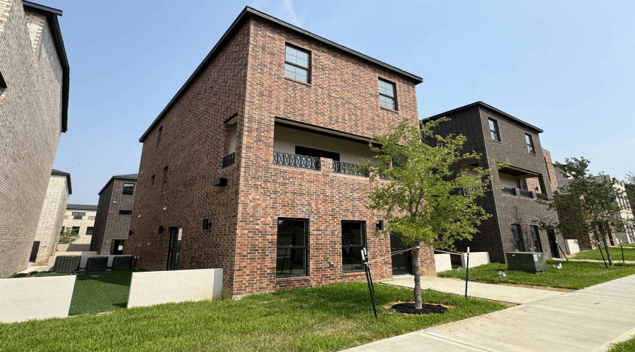 210 Veracruz Dr., Laredo, Texas 78045, 3 Bedrooms Bedrooms, 5 Rooms Rooms,2 BathroomsBathrooms,Residential,For Rent,210 Veracruz Dr.,20255481