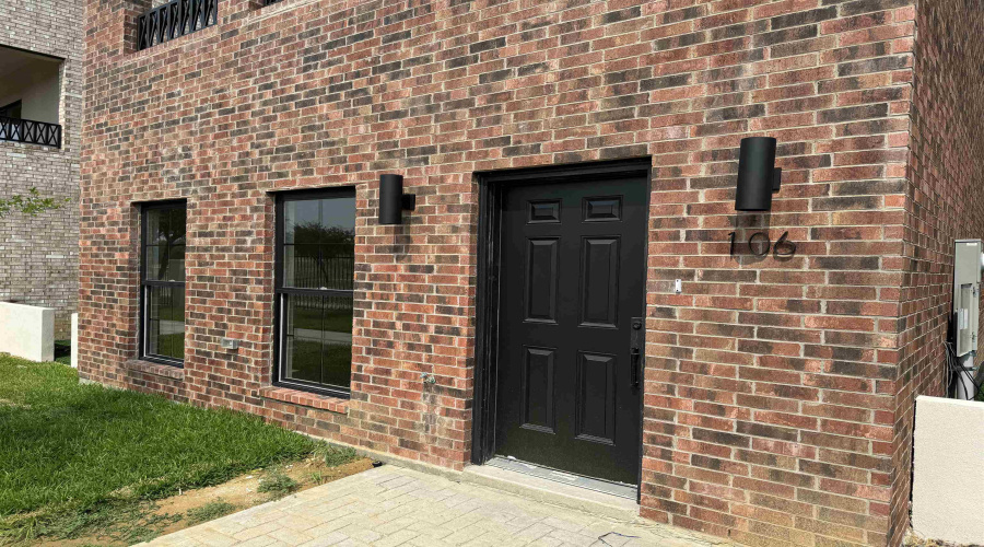 210 Veracruz Dr., Laredo, Texas 78045, 3 Bedrooms Bedrooms, 5 Rooms Rooms,2 BathroomsBathrooms,Residential,For Rent,210 Veracruz Dr.,20255481