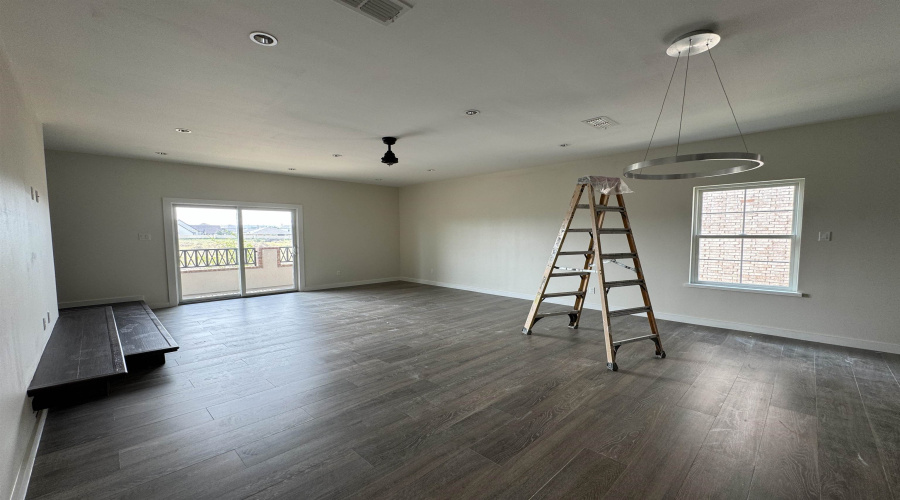 210 Veracruz Dr., Laredo, Texas 78045, 3 Bedrooms Bedrooms, 5 Rooms Rooms,2 BathroomsBathrooms,Residential,For Rent,210 Veracruz Dr.,20255481