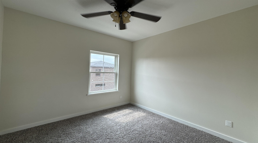 210 Veracruz Dr., Laredo, Texas 78045, 3 Bedrooms Bedrooms, 5 Rooms Rooms,2 BathroomsBathrooms,Residential,For Rent,210 Veracruz Dr.,20255482