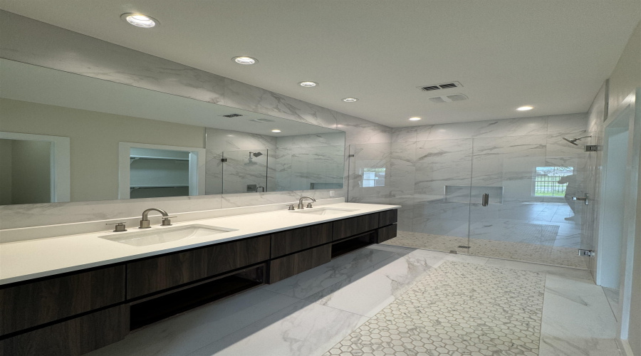 210 Veracruz Dr., Laredo, Texas 78045, 3 Bedrooms Bedrooms, 5 Rooms Rooms,2 BathroomsBathrooms,Residential,For Rent,210 Veracruz Dr.,20255484