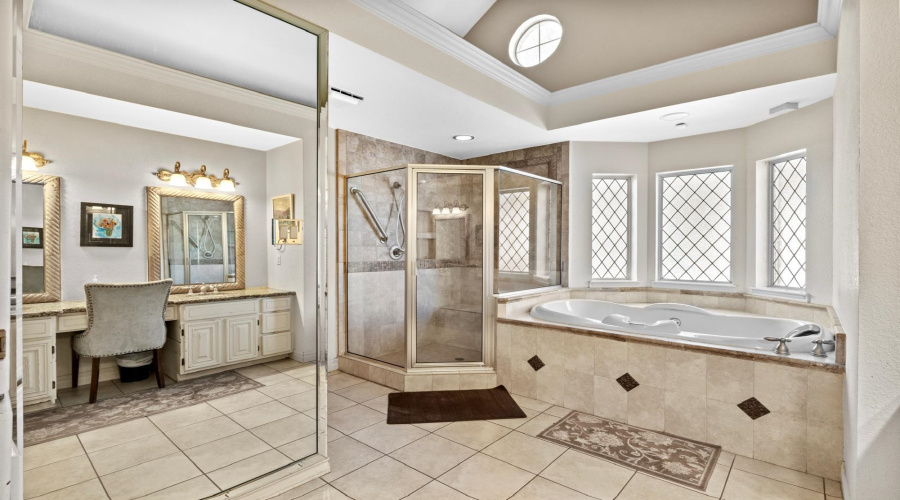 810 Eaton Ln, Laredo, Texas 78041, 4 Bedrooms Bedrooms, 7 Rooms Rooms,4 BathroomsBathrooms,Residential,For Sale,810 Eaton Ln,20255485