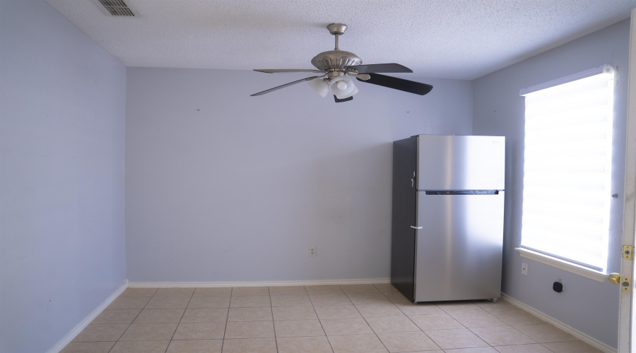 311 Soria Dr, Laredo, Texas 78046, 3 Bedrooms Bedrooms, 4 Rooms Rooms,2 BathroomsBathrooms,Residential,For Rent,311 Soria Dr,20255487