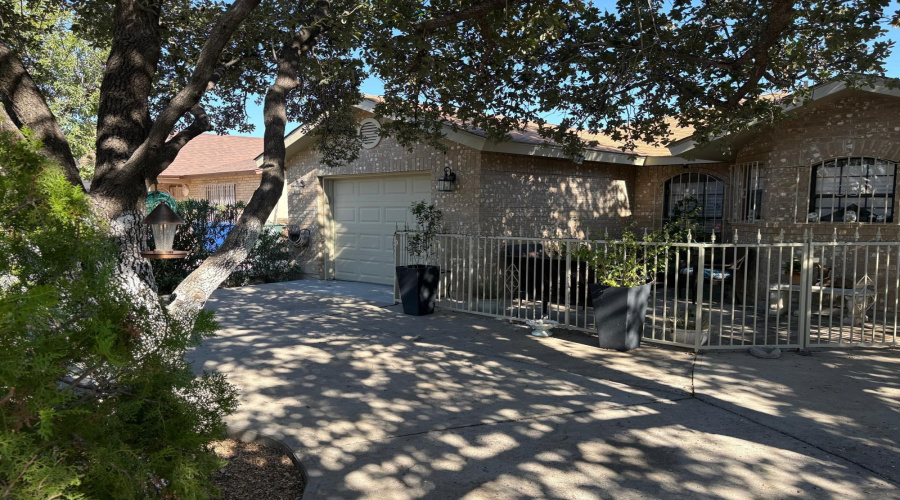 505 Sunridge Lp, LAREDO, Texas 78041, 2 Bedrooms Bedrooms, 6 Rooms Rooms,2 BathroomsBathrooms,Residential,For Sale,505 Sunridge Lp,20254992