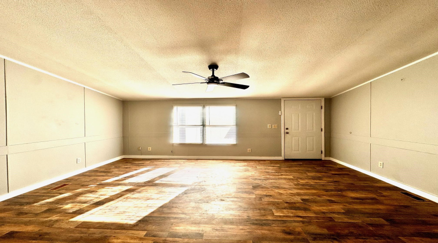 4412 Los Martinez Dr, LAREDO, Texas 78041, 3 Bedrooms Bedrooms, 5 Rooms Rooms,2 BathroomsBathrooms,Residential,For Rent,4412 Los Martinez Dr,20255489