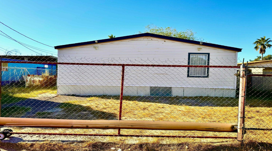 4412 Los Martinez Dr, LAREDO, Texas 78041, 3 Bedrooms Bedrooms, 5 Rooms Rooms,2 BathroomsBathrooms,Residential,For Rent,4412 Los Martinez Dr,20255489