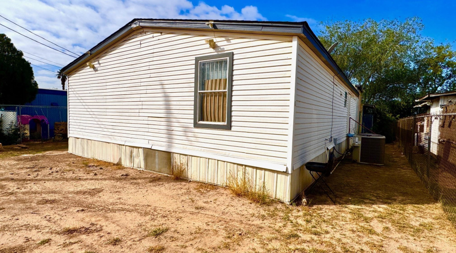 4412 Los Martinez Dr, LAREDO, Texas 78041, 3 Bedrooms Bedrooms, 5 Rooms Rooms,2 BathroomsBathrooms,Residential,For Rent,4412 Los Martinez Dr,20255489