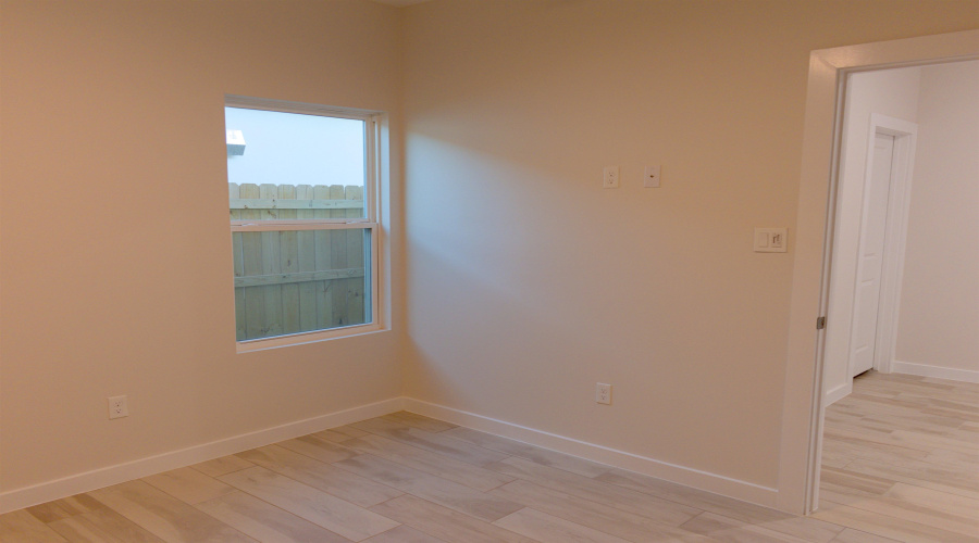 5926 Heather Loop, Laredo, Texas 78043, 3 Bedrooms Bedrooms, 6 Rooms Rooms,2 BathroomsBathrooms,Residential,For Sale,5926 Heather Loop,20255491