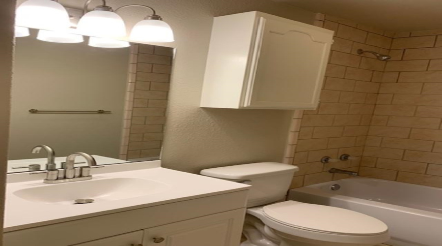 1000 Ranchway Dr, LAREDO, Texas 78045, 3 Bedrooms Bedrooms, 7 Rooms Rooms,3 BathroomsBathrooms,Residential,For Rent,1000 Ranchway Dr,20255494