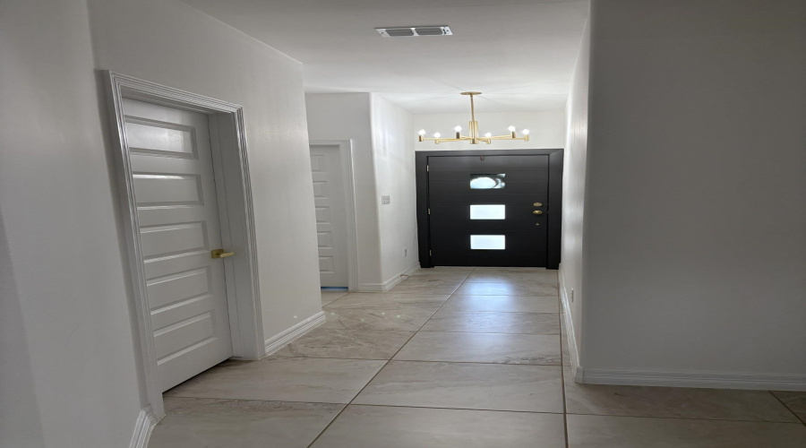 1508 Hebilla Ln., Laredo, Texas 78046-2243, 4 Bedrooms Bedrooms, 6 Rooms Rooms,2 BathroomsBathrooms,Residential,For Rent,1508 Hebilla Ln.,20255496