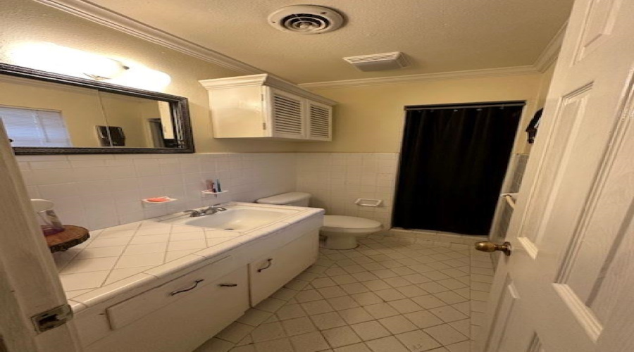 1702 Cortez St, Laredo, Texas 78043, 3 Bedrooms Bedrooms, 5 Rooms Rooms,2 BathroomsBathrooms,Residential,For Rent,1702 Cortez St,20255497