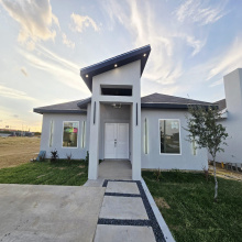 5062 Luna Grande Lp., Laredo, Texas 78046, 3 Bedrooms Bedrooms, 5 Rooms Rooms,2 BathroomsBathrooms,Residential,For Sale,5062 Luna Grande Lp.,20255498