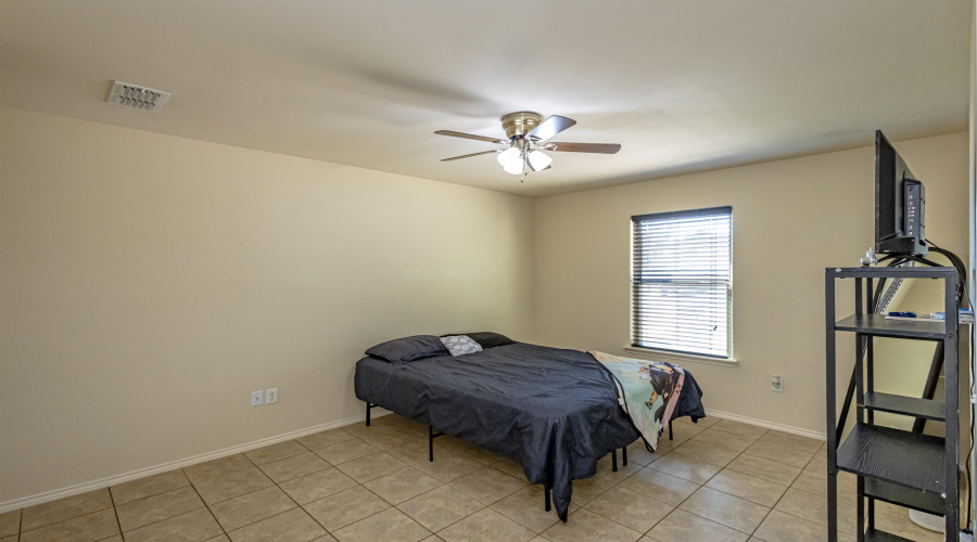 5819 Saint Sylvia Lp, LAREDO, Texas 78046, 3 Bedrooms Bedrooms, 5 Rooms Rooms,2 BathroomsBathrooms,Residential,For Rent,5819 Saint Sylvia Lp,20255500