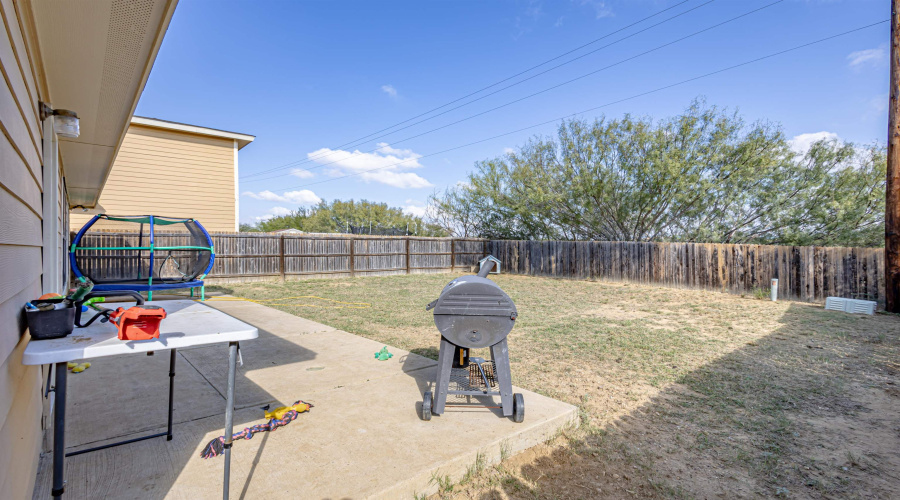 5819 Saint Sylvia Lp, LAREDO, Texas 78046, 3 Bedrooms Bedrooms, 5 Rooms Rooms,2 BathroomsBathrooms,Residential,For Rent,5819 Saint Sylvia Lp,20255500