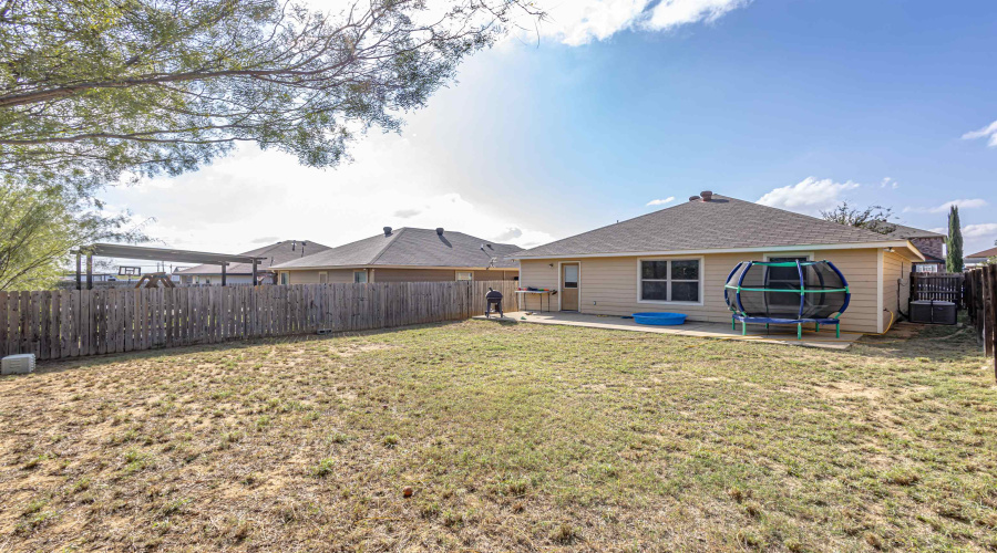 5819 Saint Sylvia Lp, LAREDO, Texas 78046, 3 Bedrooms Bedrooms, 5 Rooms Rooms,2 BathroomsBathrooms,Residential,For Rent,5819 Saint Sylvia Lp,20255500