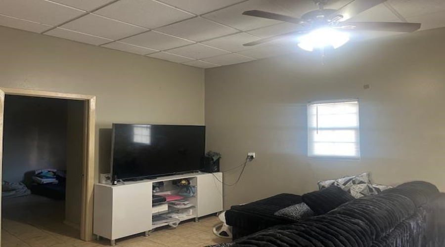 315 River Front Rd, Laredo, Texas 78046, ,Multi-family,For Sale,315 River Front Rd,20255499