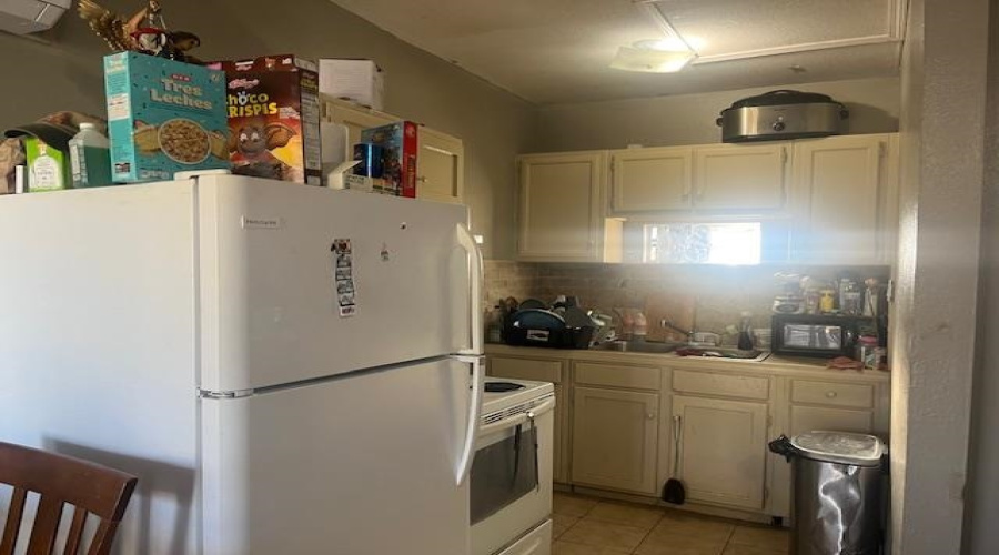 315 River Front Rd, Laredo, Texas 78046, ,Multi-family,For Sale,315 River Front Rd,20255499