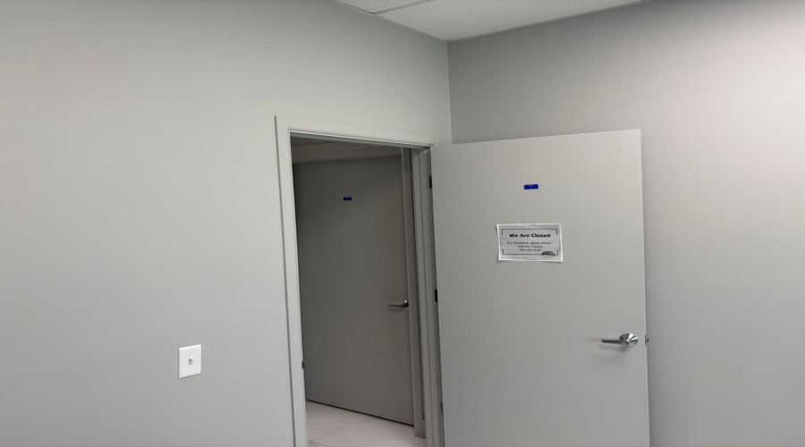 6999 McPherson Rd, laredo, Texas 78041, 51 Rooms Rooms,2 BathroomsBathrooms,Commercial retail/office,For Rent,6999 McPherson Rd,20255502