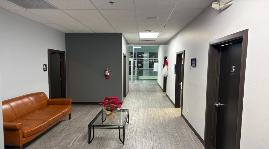 6999 McPherson Rd, laredo, Texas 78041, 51 Rooms Rooms,2 BathroomsBathrooms,Commercial retail/office,For Rent,6999 McPherson Rd,20255504