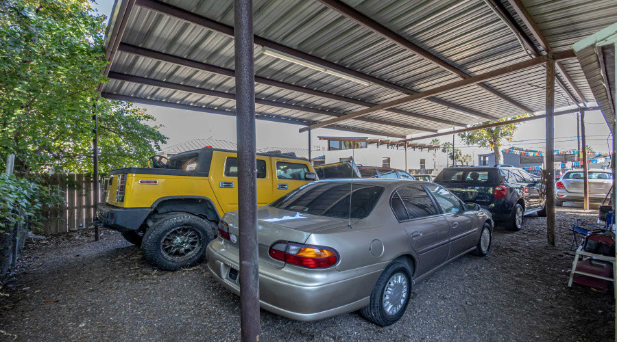 2608 San Bernardo, LAREDO, Texas 78040, 1 Room Rooms,1 BathroomBathrooms,Commercial retail/office,For Sale,2608 San Bernardo,20255506