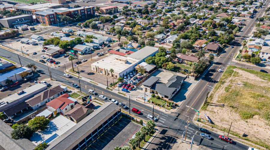 2608 San Bernardo, LAREDO, Texas 78040, 1 Room Rooms,1 BathroomBathrooms,Commercial retail/office,For Sale,2608 San Bernardo,20255506