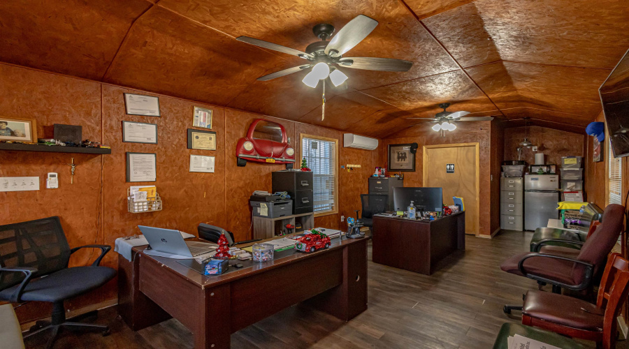 2608 San Bernardo, LAREDO, Texas 78040, 1 Room Rooms,1 BathroomBathrooms,Commercial retail/office,For Sale,2608 San Bernardo,20255506