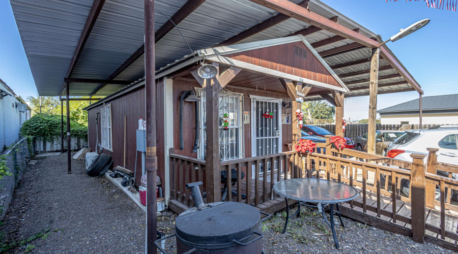 2608 San Bernardo, LAREDO, Texas 78040, 1 Room Rooms,1 BathroomBathrooms,Commercial retail/office,For Sale,2608 San Bernardo,20255506