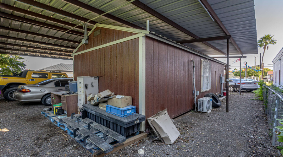 2608 San Bernardo, LAREDO, Texas 78040, 1 Room Rooms,1 BathroomBathrooms,Commercial retail/office,For Sale,2608 San Bernardo,20255506