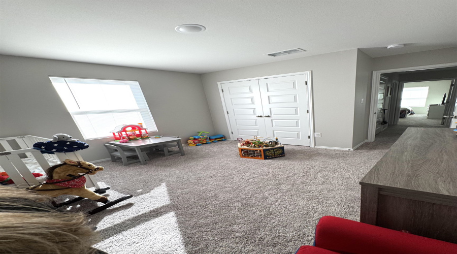 5709 St. Emma Dr., Laredo, Texas 78046, 4 Bedrooms Bedrooms, 5 Rooms Rooms,2 BathroomsBathrooms,Residential,For Sale,5709 St. Emma Dr.,20255501