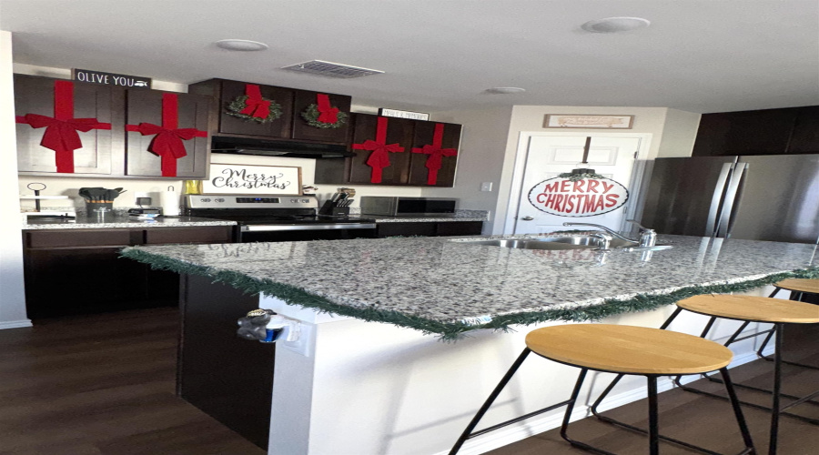 5709 St. Emma Dr., Laredo, Texas 78046, 4 Bedrooms Bedrooms, 5 Rooms Rooms,2 BathroomsBathrooms,Residential,For Sale,5709 St. Emma Dr.,20255501