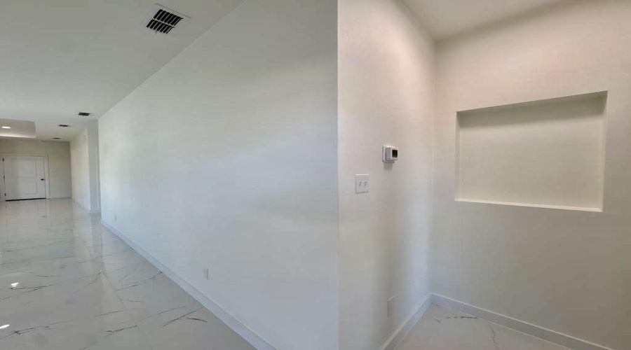 2406 Durazno Ct., LAREDO, Texas 78046-0000, 3 Bedrooms Bedrooms, 5 Rooms Rooms,2 BathroomsBathrooms,Residential,For Sale,2406 Durazno Ct.,20255507