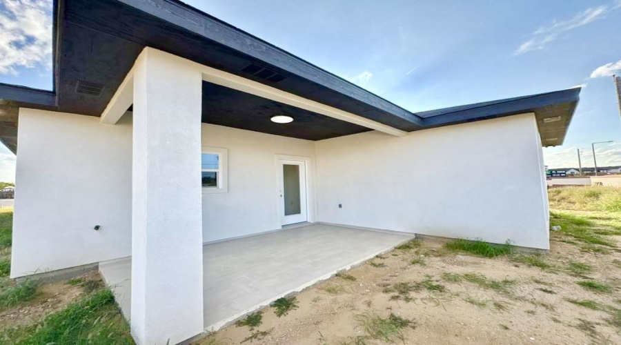2406 Durazno Ct., LAREDO, Texas 78046-0000, 3 Bedrooms Bedrooms, 5 Rooms Rooms,2 BathroomsBathrooms,Residential,For Sale,2406 Durazno Ct.,20255507