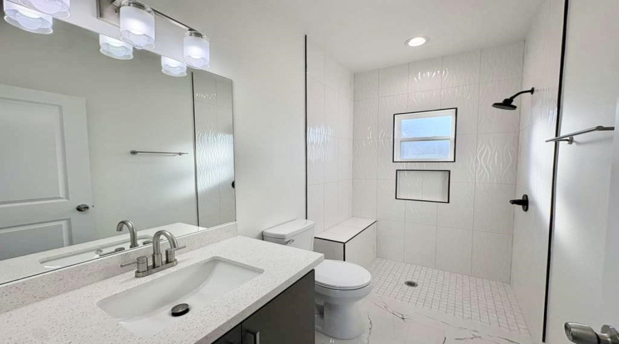 2406 Durazno Ct., LAREDO, Texas 78046-0000, 3 Bedrooms Bedrooms, 5 Rooms Rooms,2 BathroomsBathrooms,Residential,For Sale,2406 Durazno Ct.,20255507