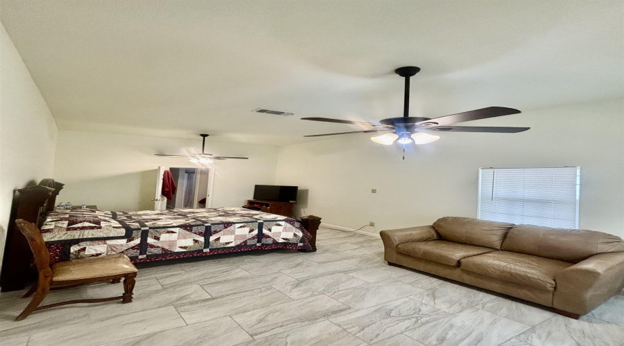 402 Washington St, laredo, Texas 78040-4545, 3 Bedrooms Bedrooms, 5 Rooms Rooms,2 BathroomsBathrooms,Residential,For Sale,402 Washington St,20255508