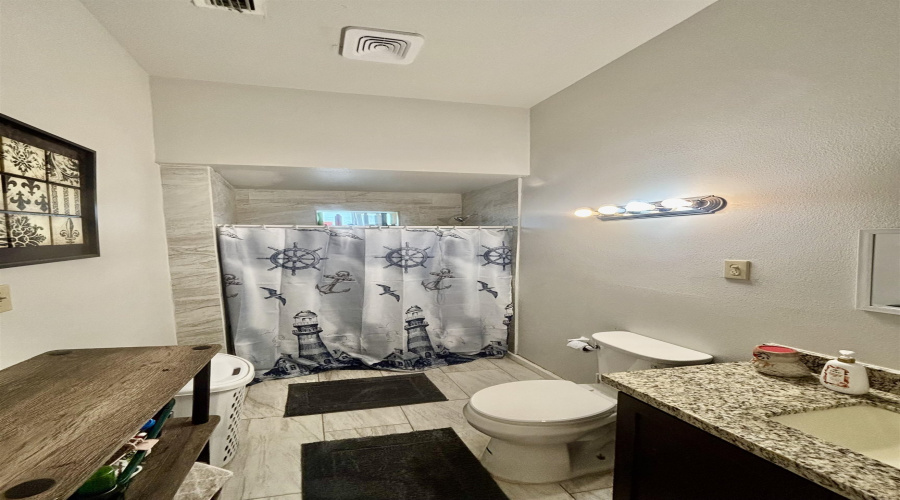 402 Washington St, laredo, Texas 78040-4545, 3 Bedrooms Bedrooms, 5 Rooms Rooms,2 BathroomsBathrooms,Residential,For Sale,402 Washington St,20255508