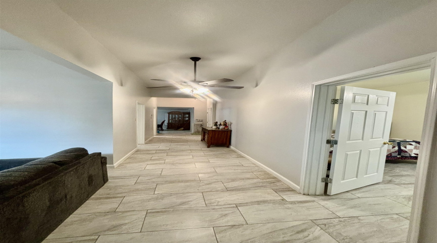 402 Washington St, laredo, Texas 78040-4545, 3 Bedrooms Bedrooms, 5 Rooms Rooms,2 BathroomsBathrooms,Residential,For Sale,402 Washington St,20255508