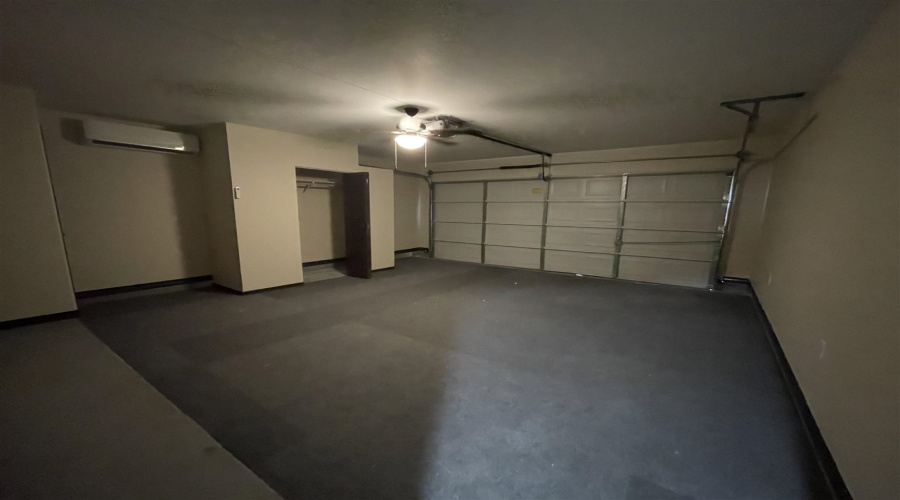 9813 Sandhill Dr, Laredo, Texas 78045, 3 Bedrooms Bedrooms, 5 Rooms Rooms,2 BathroomsBathrooms,Residential,For Rent,9813 Sandhill Dr,20255509