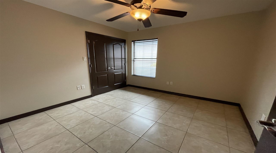 9813 Sandhill Dr, Laredo, Texas 78045, 3 Bedrooms Bedrooms, 5 Rooms Rooms,2 BathroomsBathrooms,Residential,For Rent,9813 Sandhill Dr,20255509