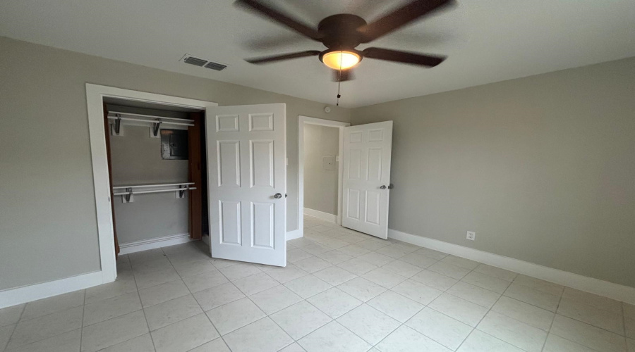 1303 Philadelphia St, Laredo, Texas 78041, 1 Bedroom Bedrooms, 2 Rooms Rooms,1 BathroomBathrooms,Residential,For Rent,1303 Philadelphia St,20255510