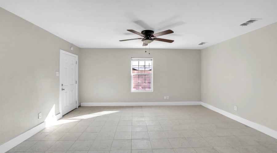 1303 Philadelphia St, Laredo, Texas 78041, 2 Bedrooms Bedrooms, 3 Rooms Rooms,1 BathroomBathrooms,Residential,For Rent,1303 Philadelphia St,20255511