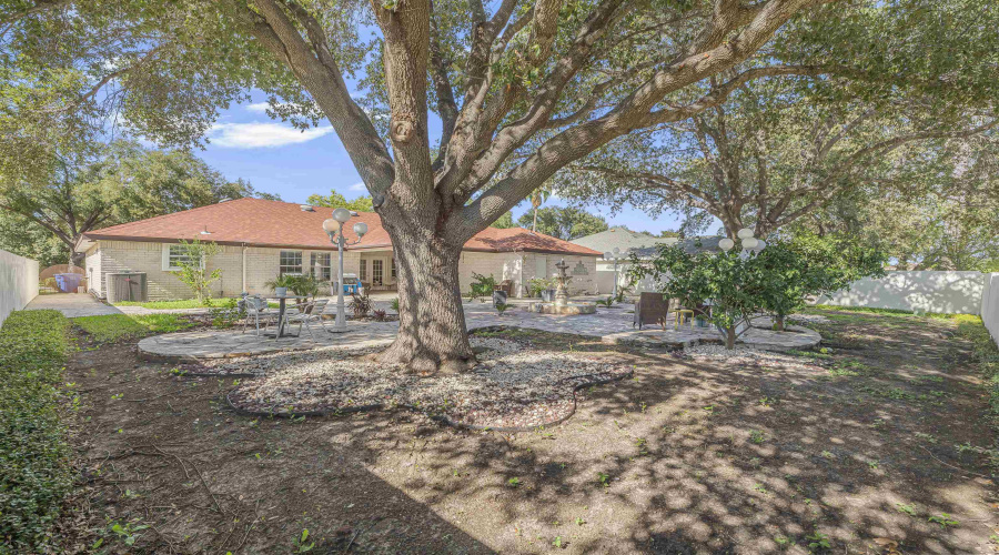 3111 Persimmon Ct, Laredo, Texas 78045, 3 Bedrooms Bedrooms, 6 Rooms Rooms,2 BathroomsBathrooms,Residential,For Sale,3111 Persimmon Ct,20255512