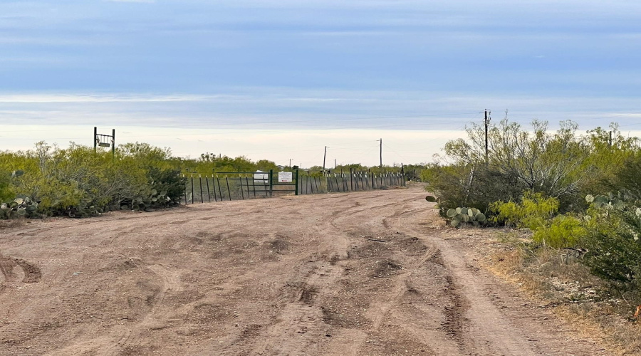 1 Acre Tract 17 Las Pilas Rd., Laredo, Texas 78043, ,Land,For Sale,1 Acre Tract 17 Las Pilas Rd.,20255517